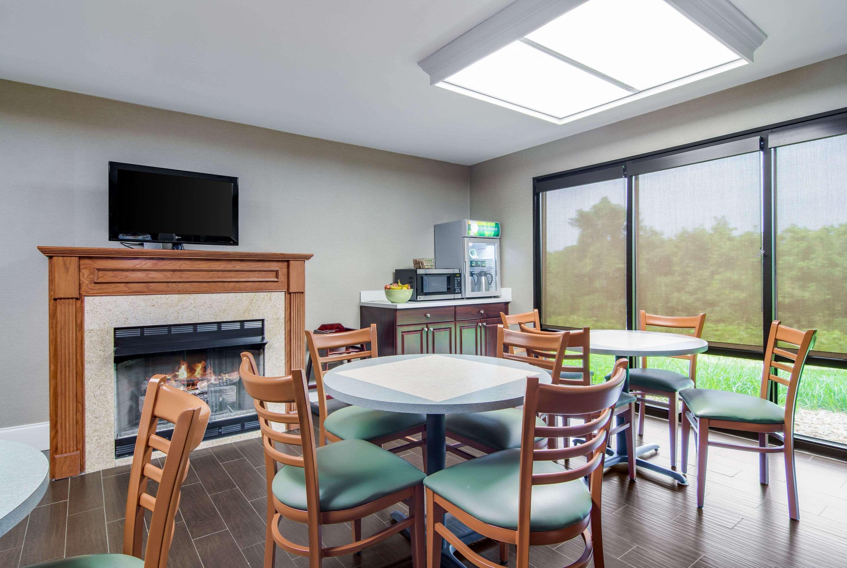 Quality Inn & Suites Canton, Ga Экстерьер фото